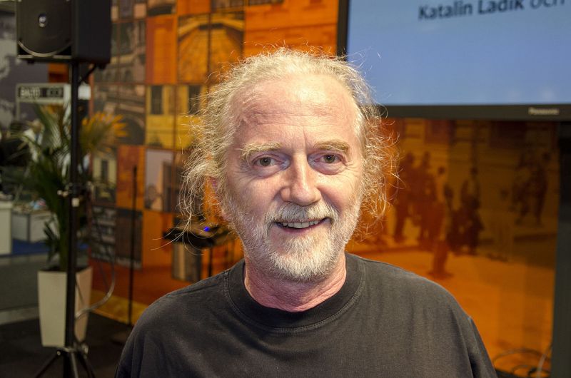 File:Endre Szkárosi.jpg